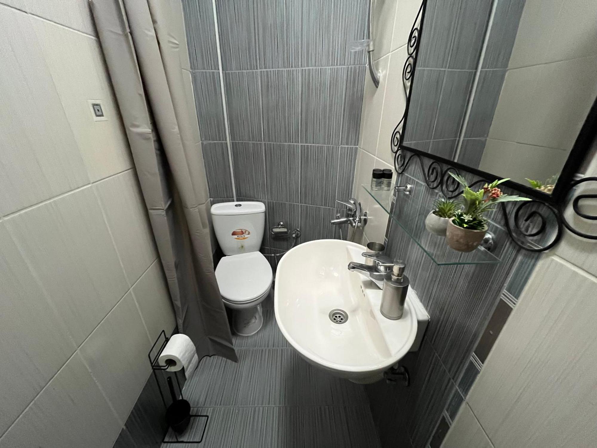 Central M - 5 Apartments Skopje Room photo
